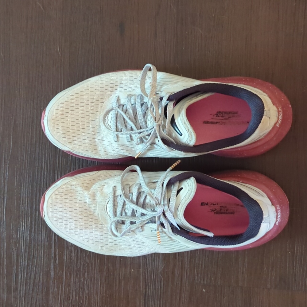 Saucony Endorphin Shift 3